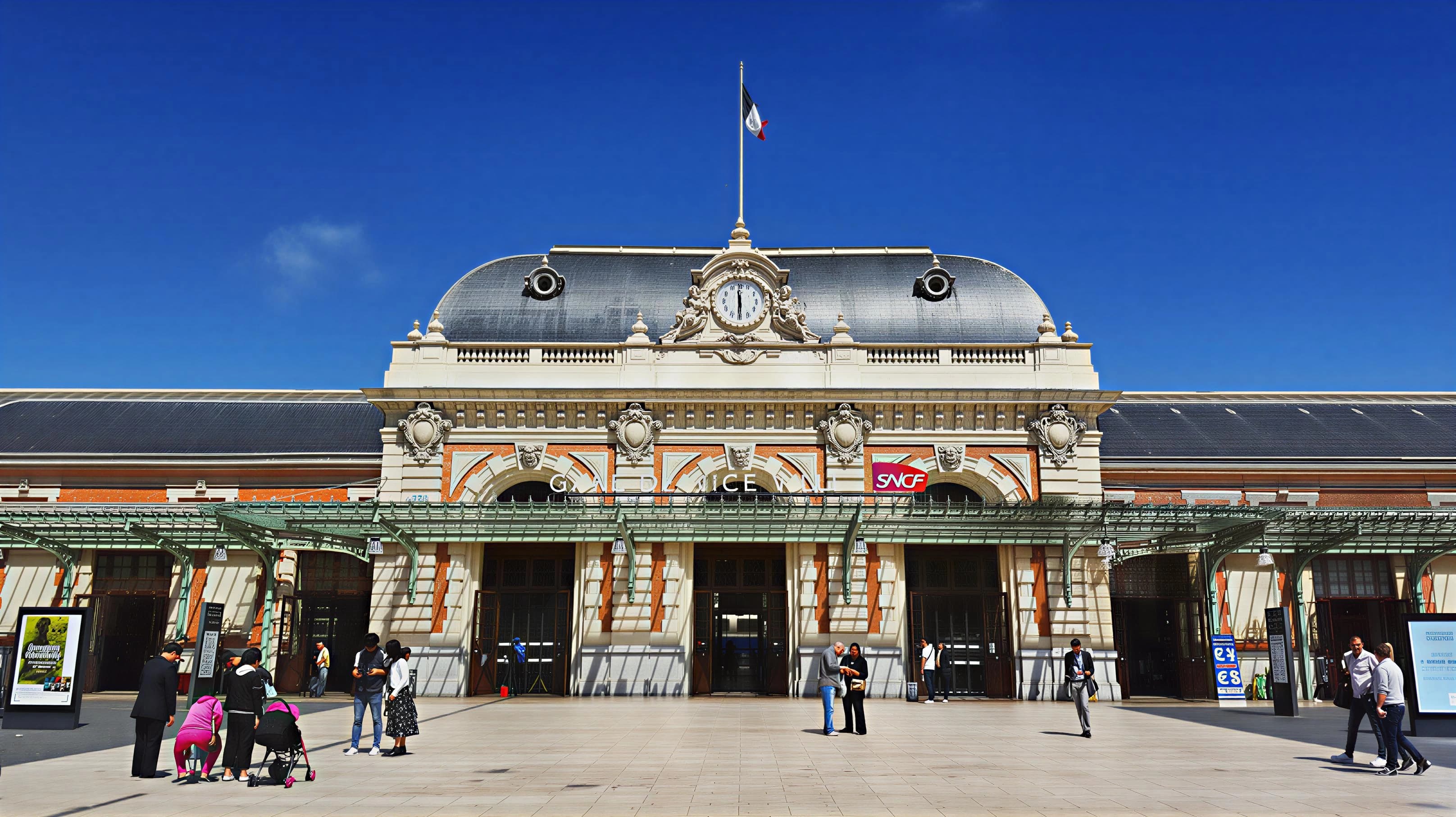 Facade of Nice-Ville station with the arrival forecourt